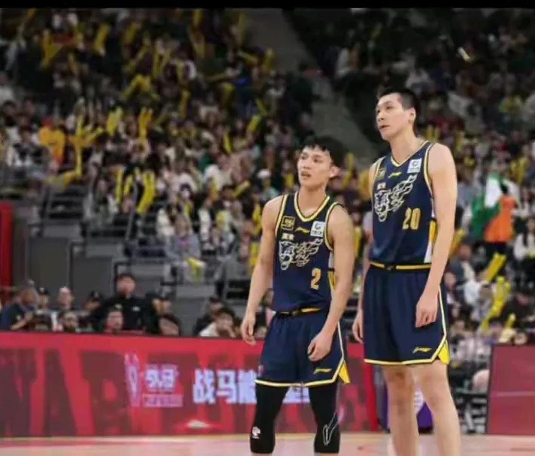 北京篮球队青出于蓝，连战连捷稳坐头把交椅的简单介绍